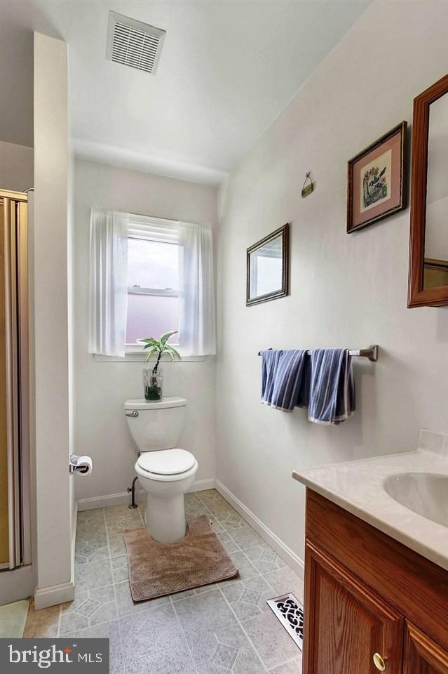 2370 Grandview Road Hanover, PA 17331 - Photo 11 of 36
