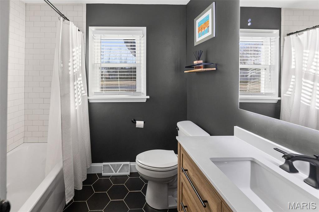 2 Fieldcrest Drive Collinsville, IL 62234 - Photo 12 of 21