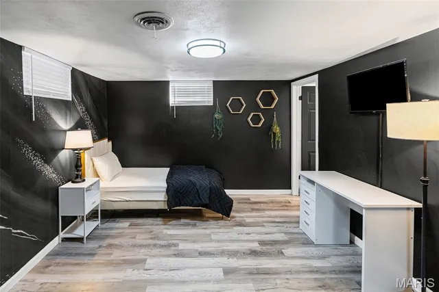 $215,000 | 2 Fieldcrest Drive, Collinsville, IL 62234