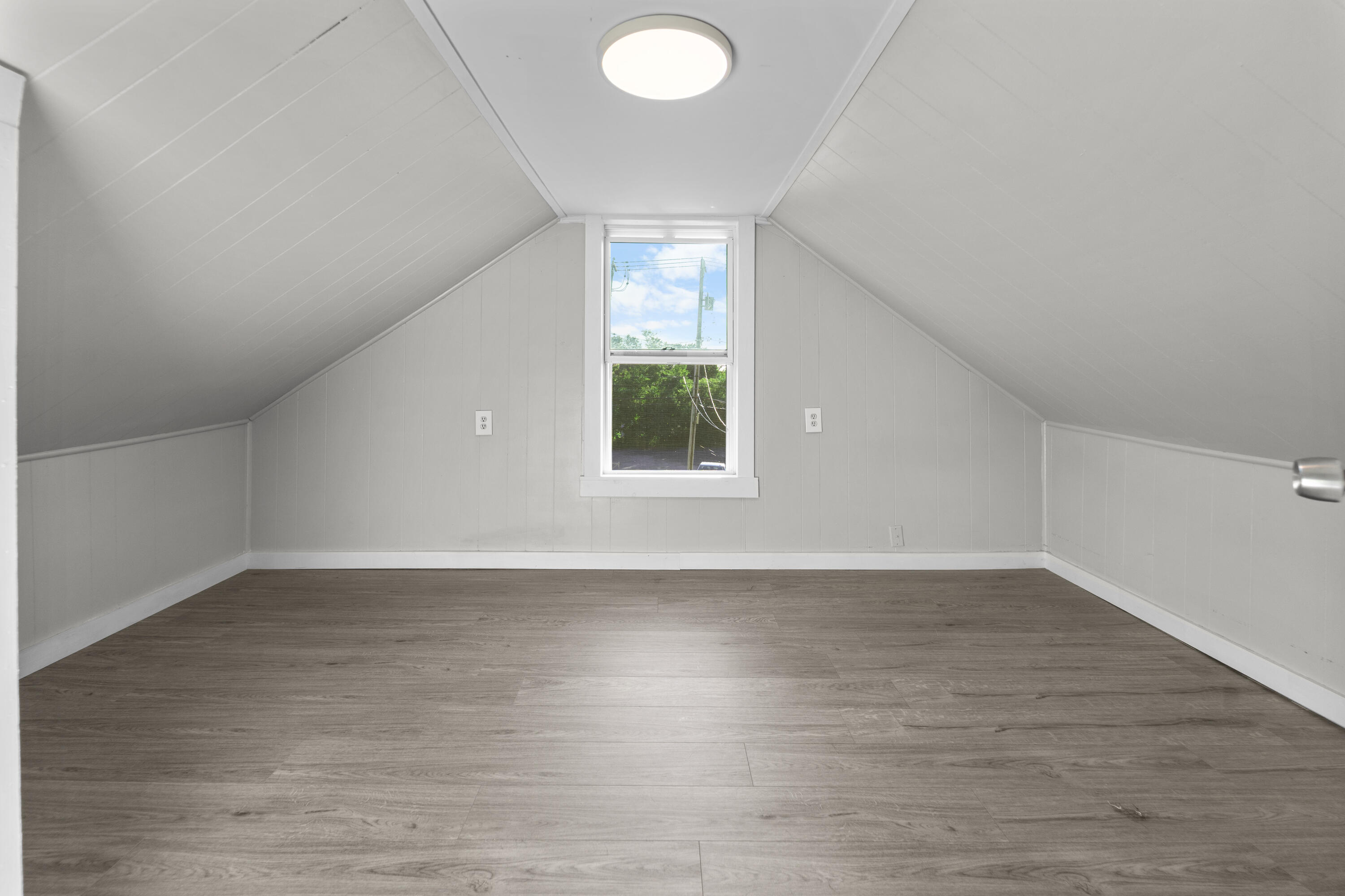 89 Brunswick Street Old Town, ME 04468 - Photo 12 of 26 DSC00732