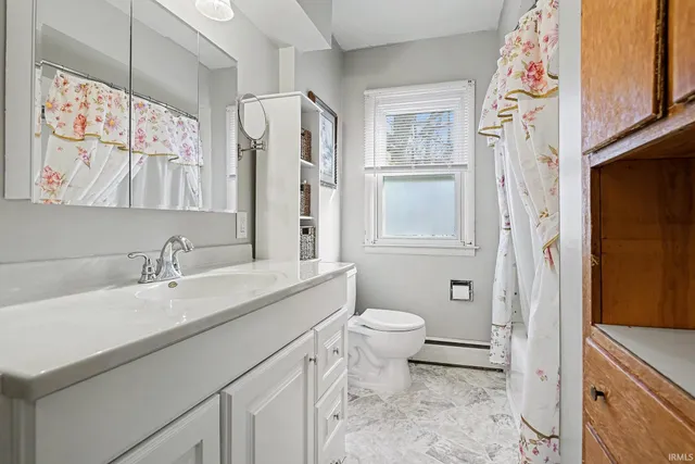 $239,900 | 1223 West 200 South, Warsaw, IN 46580