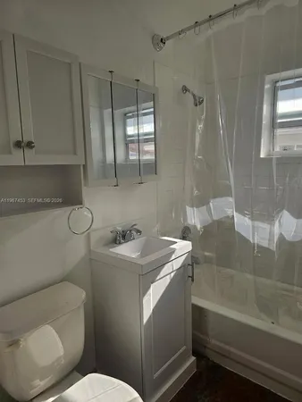 $1,928 | 3475 Southwest 1st Avenue, Unit 14, Miami, FL 33145