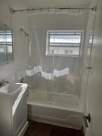 $1,928 | 3475 Southwest 1st Avenue, Unit 14, Miami, FL 33145