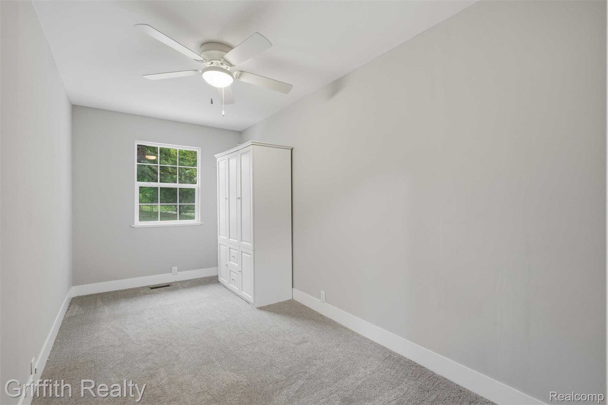 5820 Mack Road Howell, MI 48855 - Photo 25 of 60 24_5820 mack rd-24.jpg