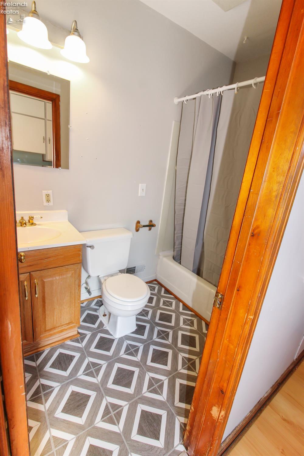 6089 West Harbor Road Lacarne, OH 43439 - Photo 34 of 39 Gallery Image 34