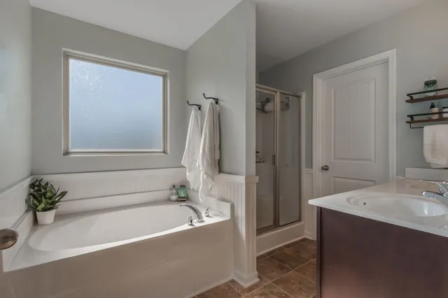 $463,700 | 2105 Longhunter Chase Drive, Spring Hill, TN 37174