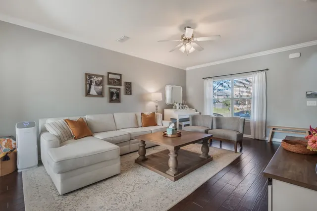 $463,700 | 2105 Longhunter Chase Drive, Spring Hill, TN 37174