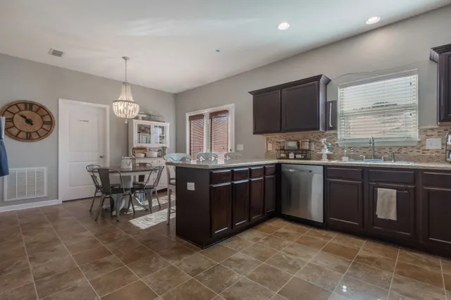 $463,700 | 2105 Longhunter Chase Drive, Spring Hill, TN 37174