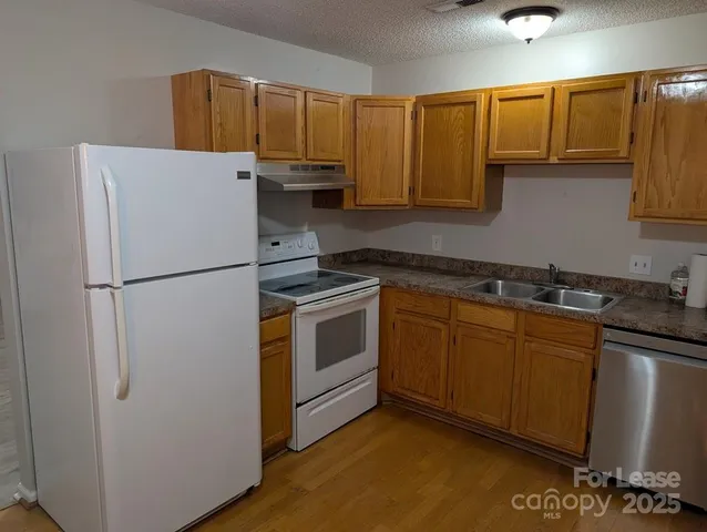 $1,695 | 1560 Hunt Club Court, Rock Hill, SC 29732