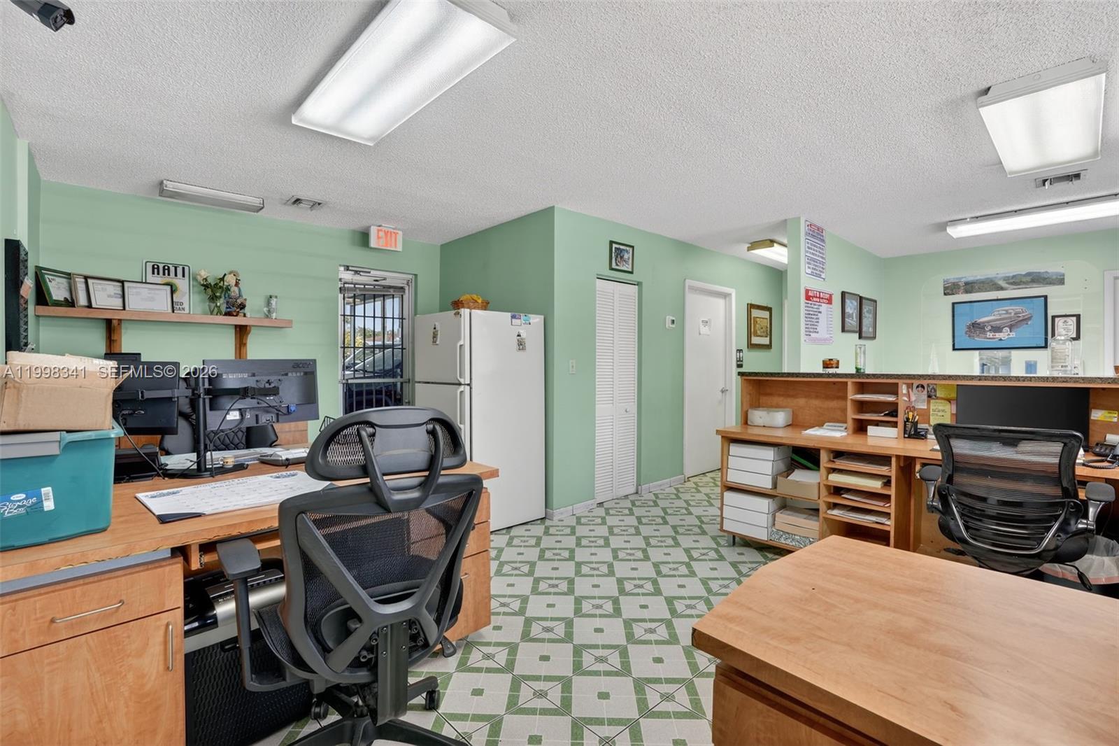 6701 Southwest 8th Street Miami, FL 33144 - Photo 18 of 51 Photo 18