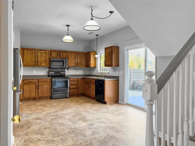 $2,700 | 4080 Laurelwood Drive, Charleston, SC 29414