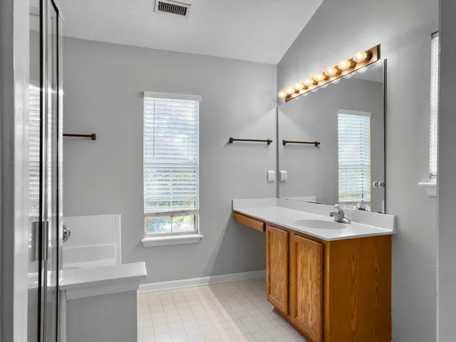 $2,700 | 4080 Laurelwood Drive, Charleston, SC 29414