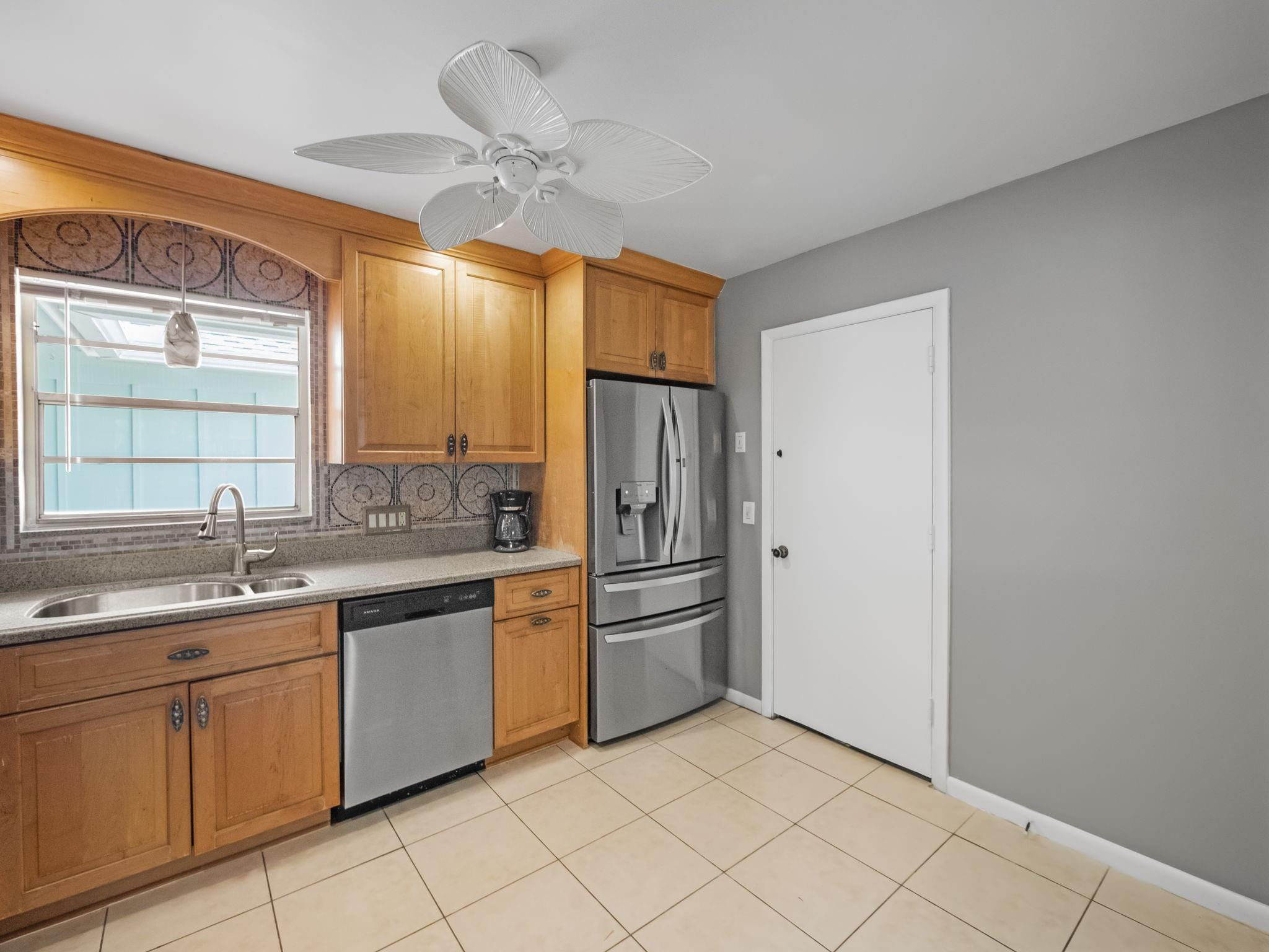 5745 Southeast Miles Grant Road Stuart, FL 34997 - Photo 16 of 35 Photo 17