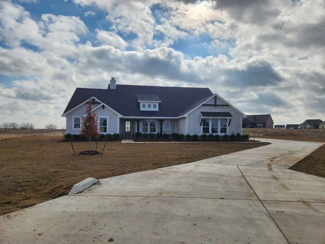 $569,900 | 12109 Clastic Court, Krum, TX 76249