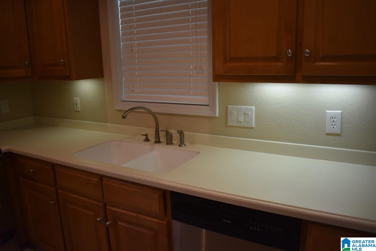 73 Foxley Road Anniston, AL 36205 - Photo 5 of 24