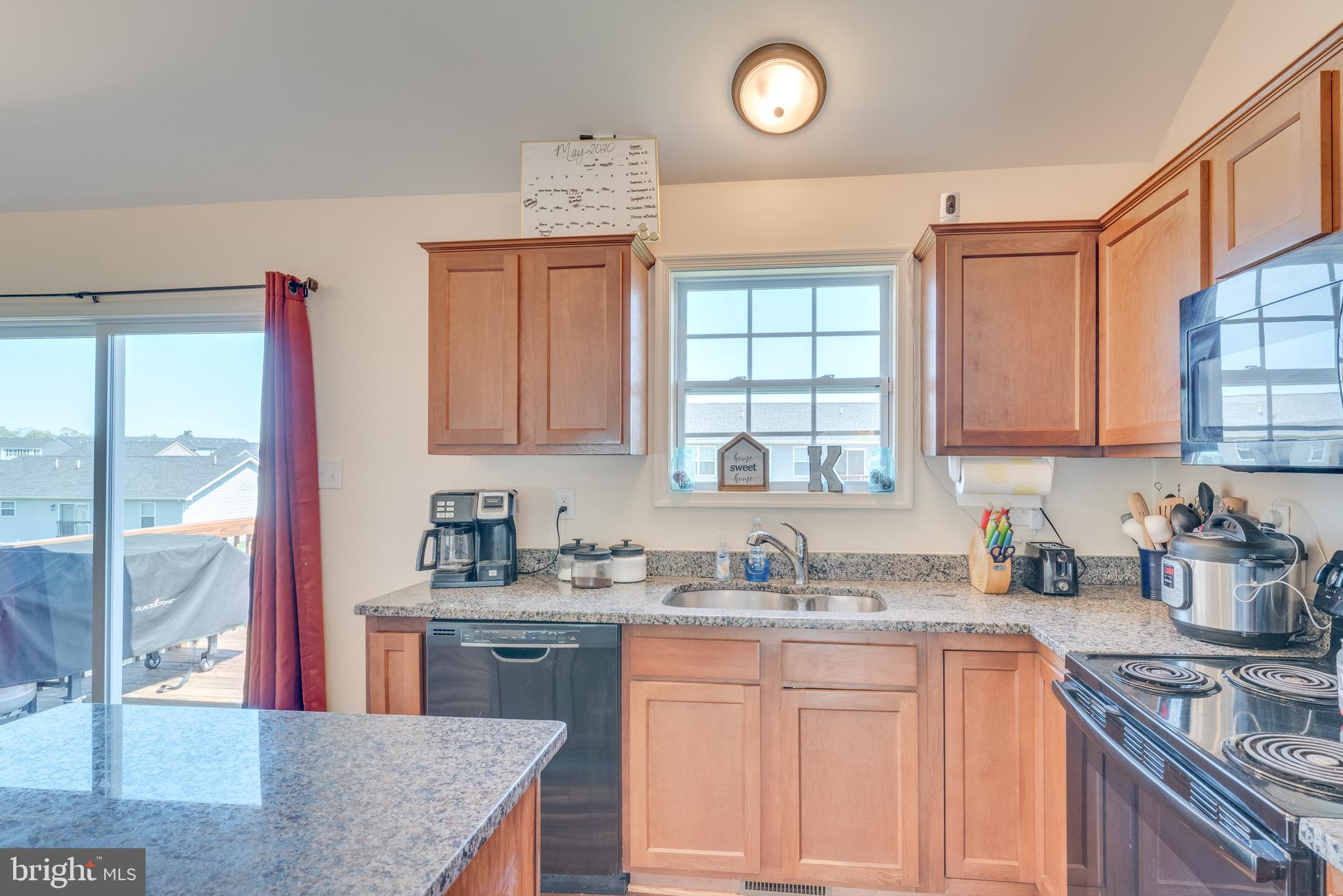 72 Gibson Road Inwood, WV 25428 - Photo 17 of 57 compliments the granite countertops