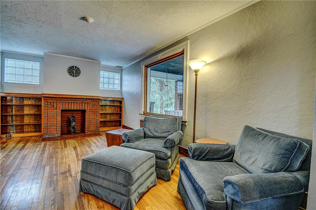 114 Cherry Valley Road Pittsburgh, PA 15221 - Photo 7 of 25 Gallery Image 7