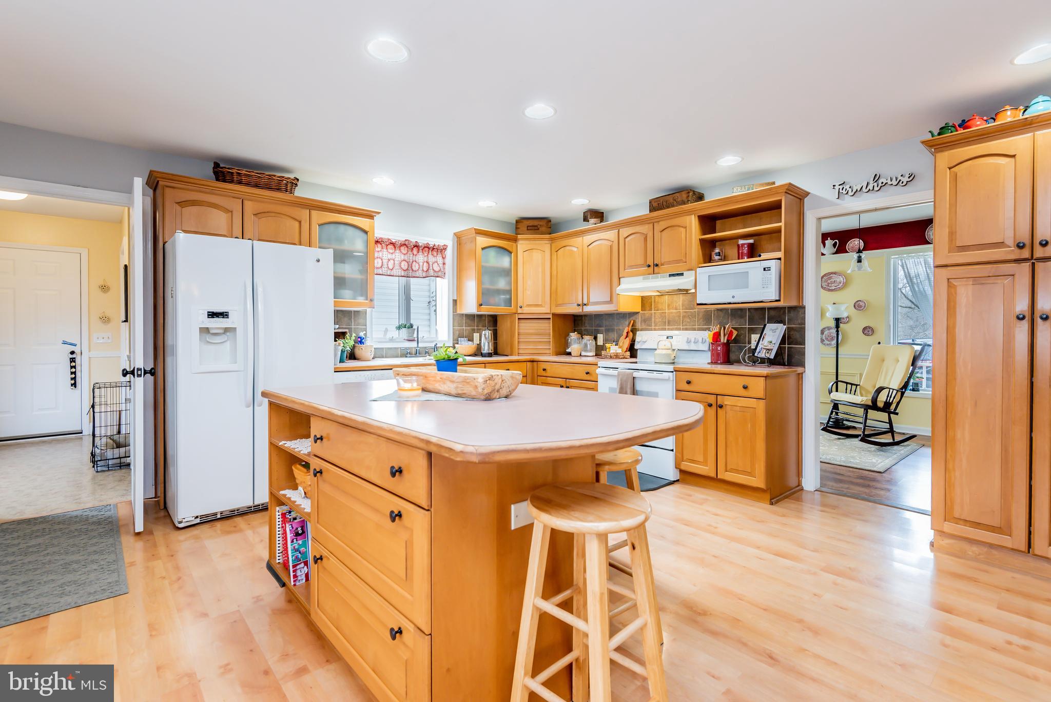 693 Mt Rock Road Carlisle, PA 17015 - Photo 3 of 48 Gallery Image 3