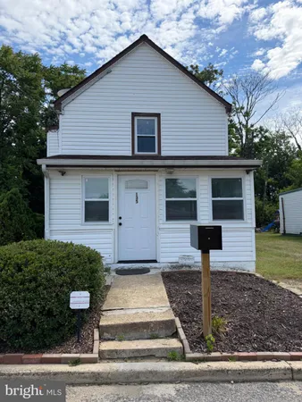 $274,500 | 135 Water Street, Swedesboro, NJ 08085