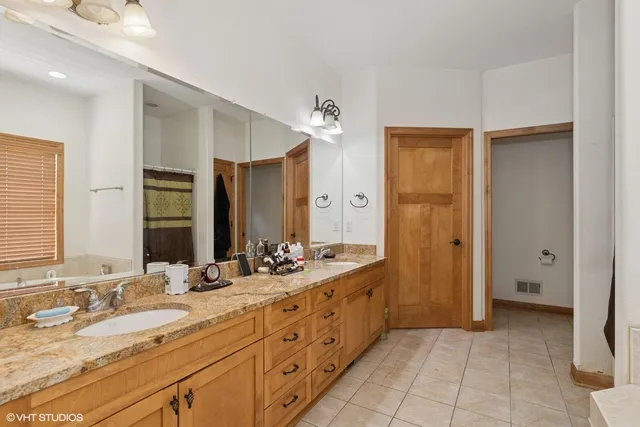 $564,900 | 3626 Haymeadow Road, Caledonia, WI 53126