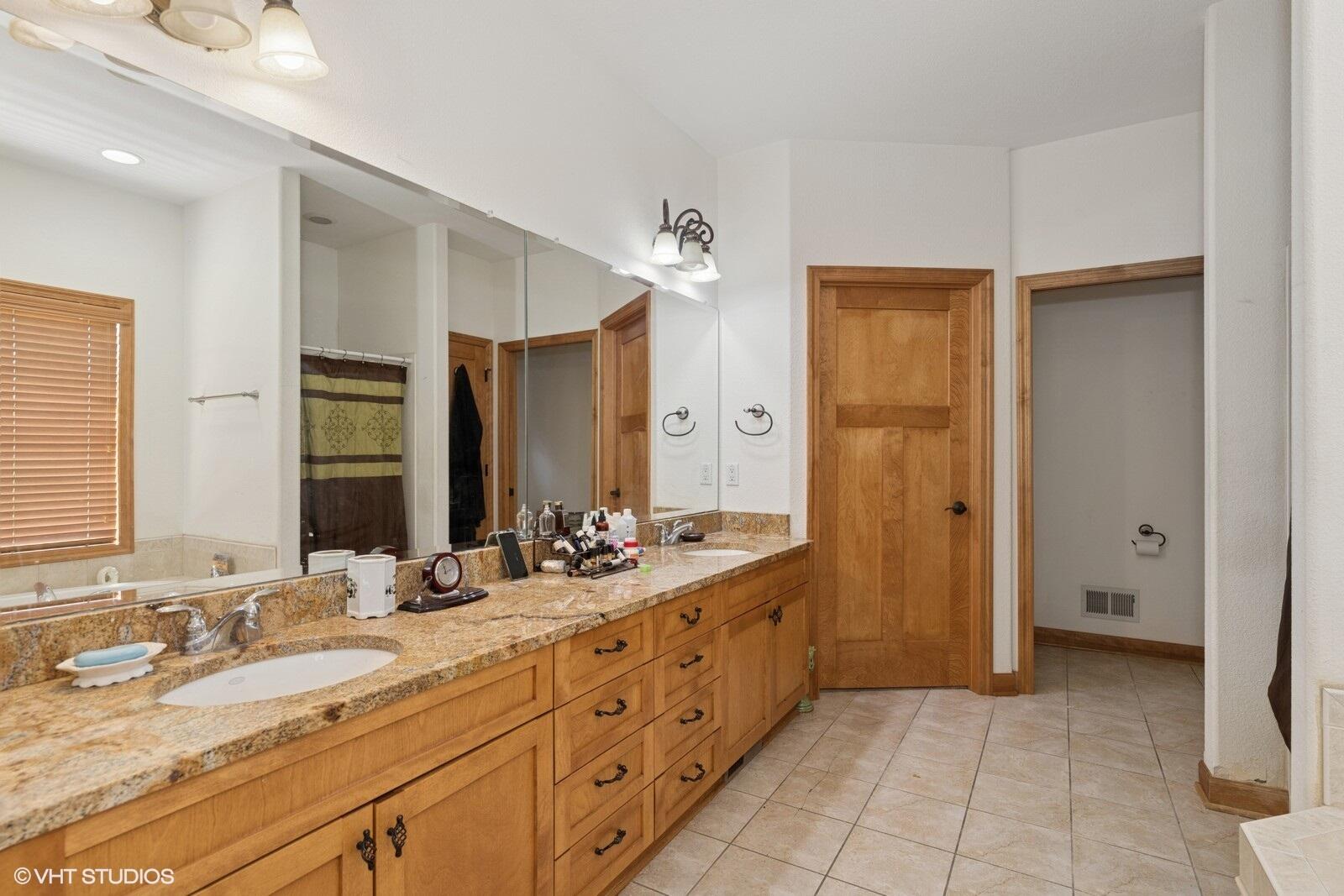 3626 Haymeadow Road Caledonia, WI 53126 - Photo 14 of 23 Primary Bedroom Main Level