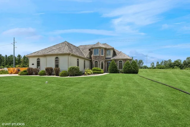$564,900 | 3626 Haymeadow Road, Caledonia, WI 53126