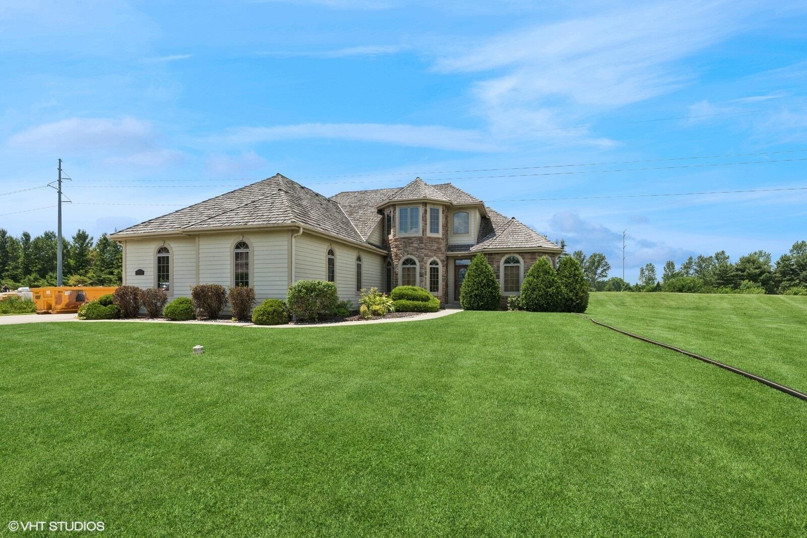 3626 Haymeadow Road Caledonia, WI 53126 - Photo 2 of 23 01_3626HaymeadowRd_2001_Large