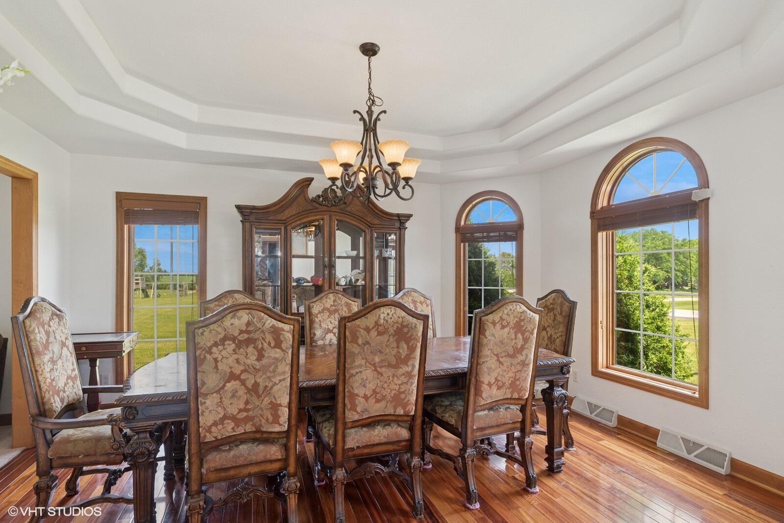 3626 Haymeadow Road Caledonia, WI 53126 - Photo 5 of 23 Dining Room