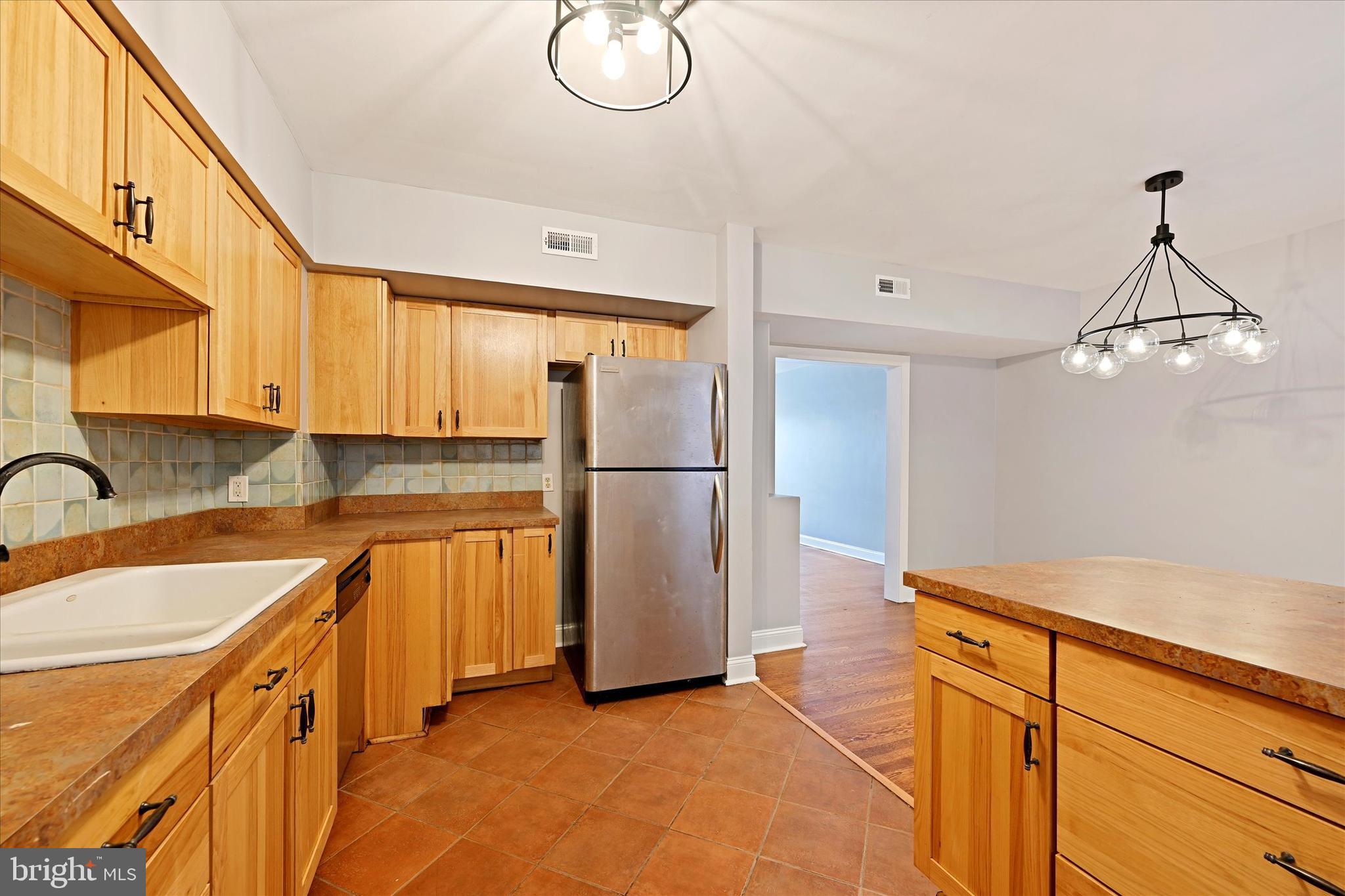 324 Westowne Road Baltimore, MD 21229 - Photo 8 of 18 Gallery Image 8