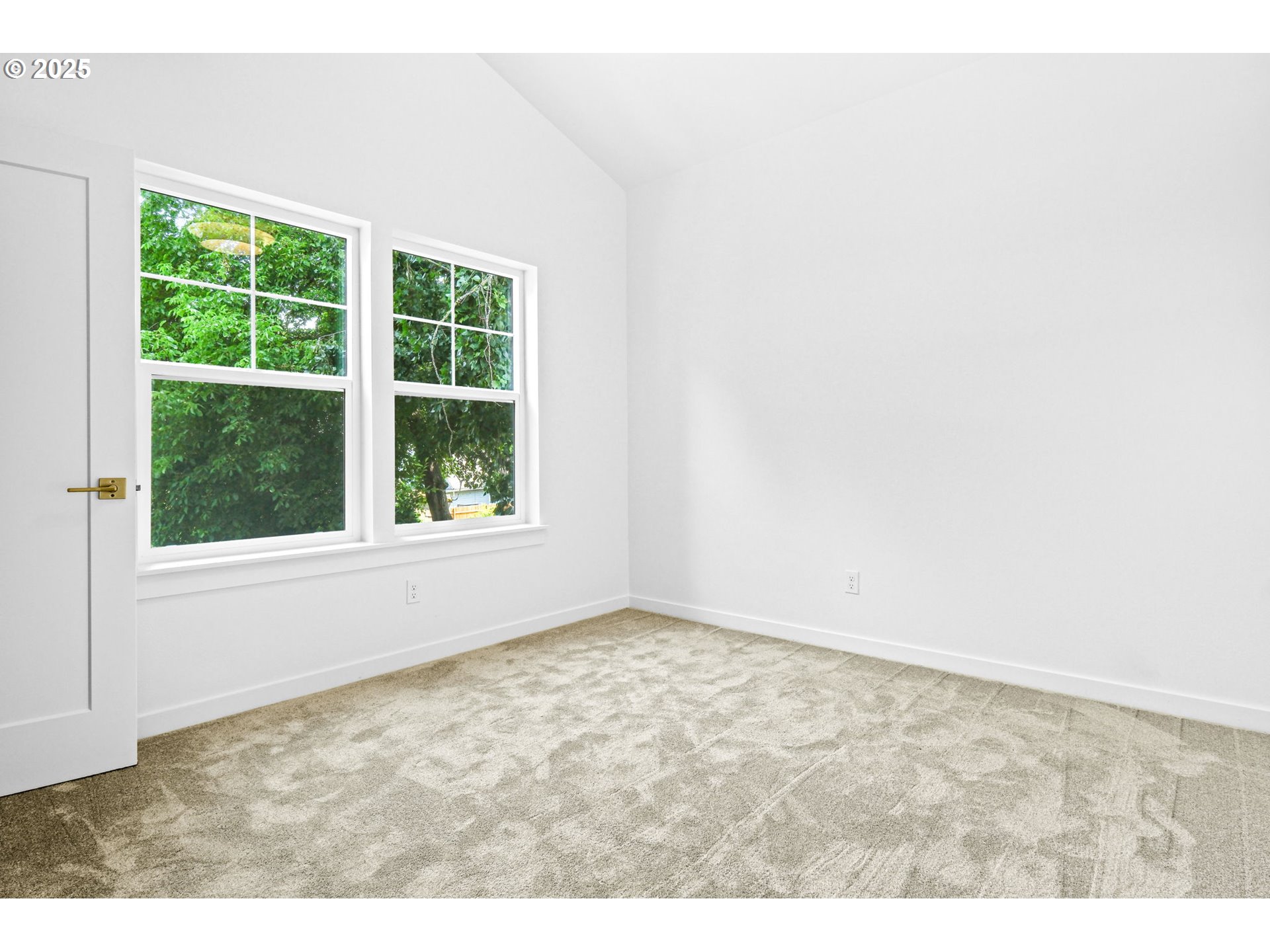 5473 North Fessenden Street Portland, OR 97203 - Photo 12 of 26