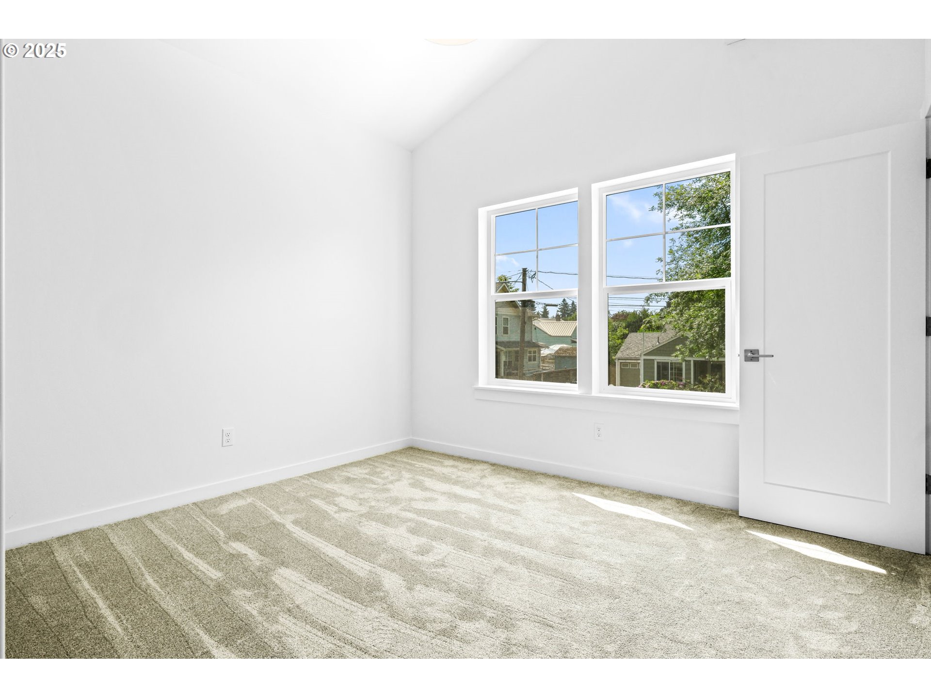 5473 North Fessenden Street Portland, OR 97203 - Photo 17 of 26