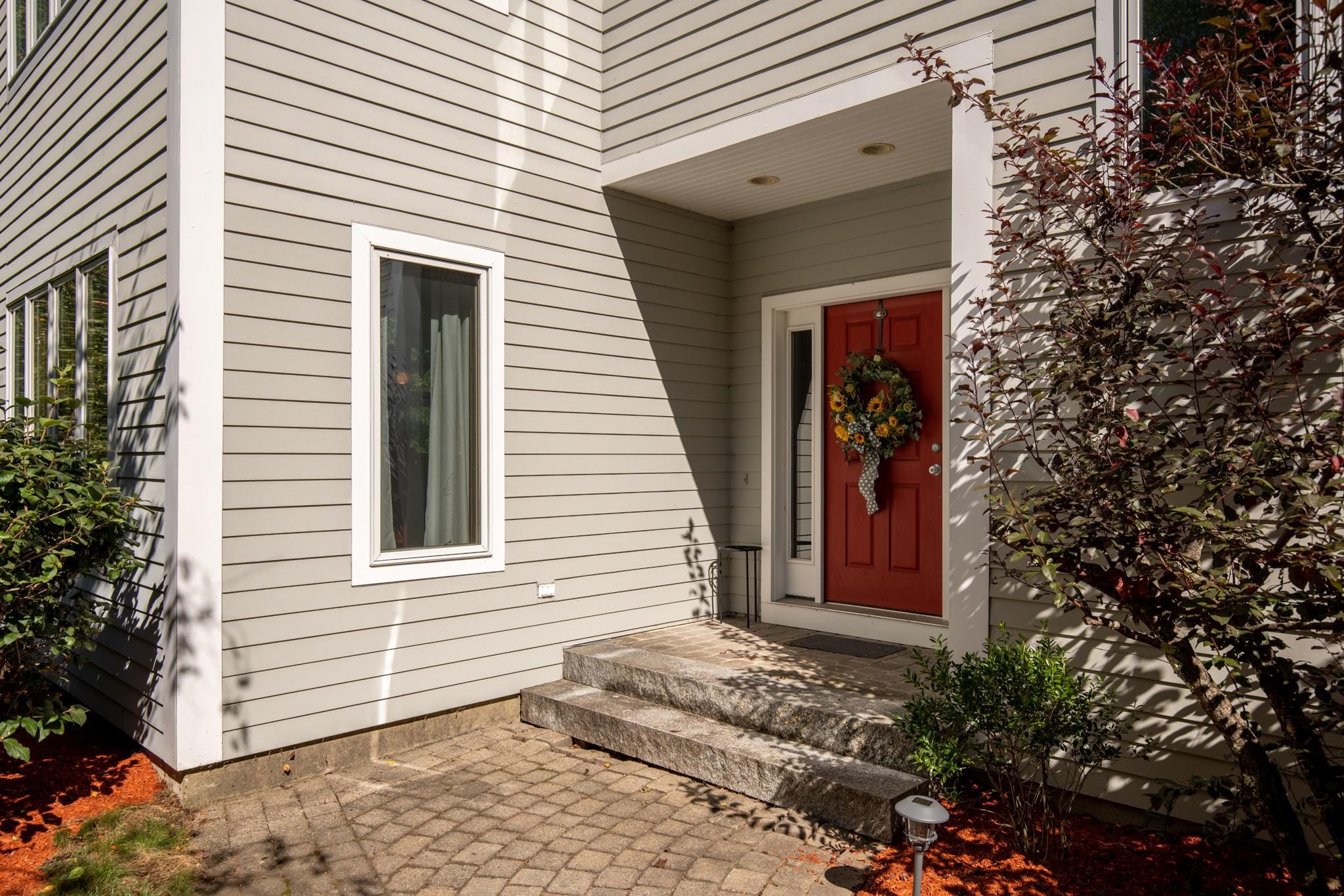 51 Willow Road East Kingston, NH 03827 - Photo 2 of 40