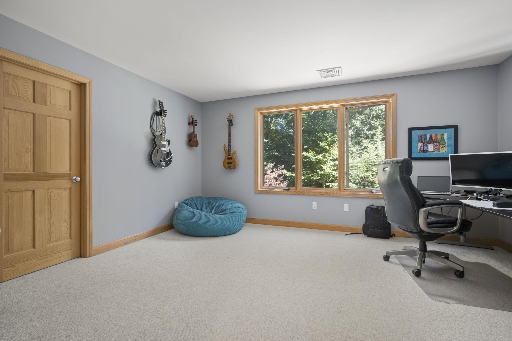 51 Willow Road East Kingston, NH 03827 - Photo 29 of 40