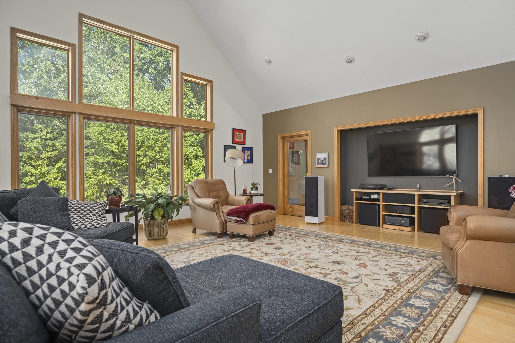 51 Willow Road East Kingston, NH 03827 - Photo 5 of 40