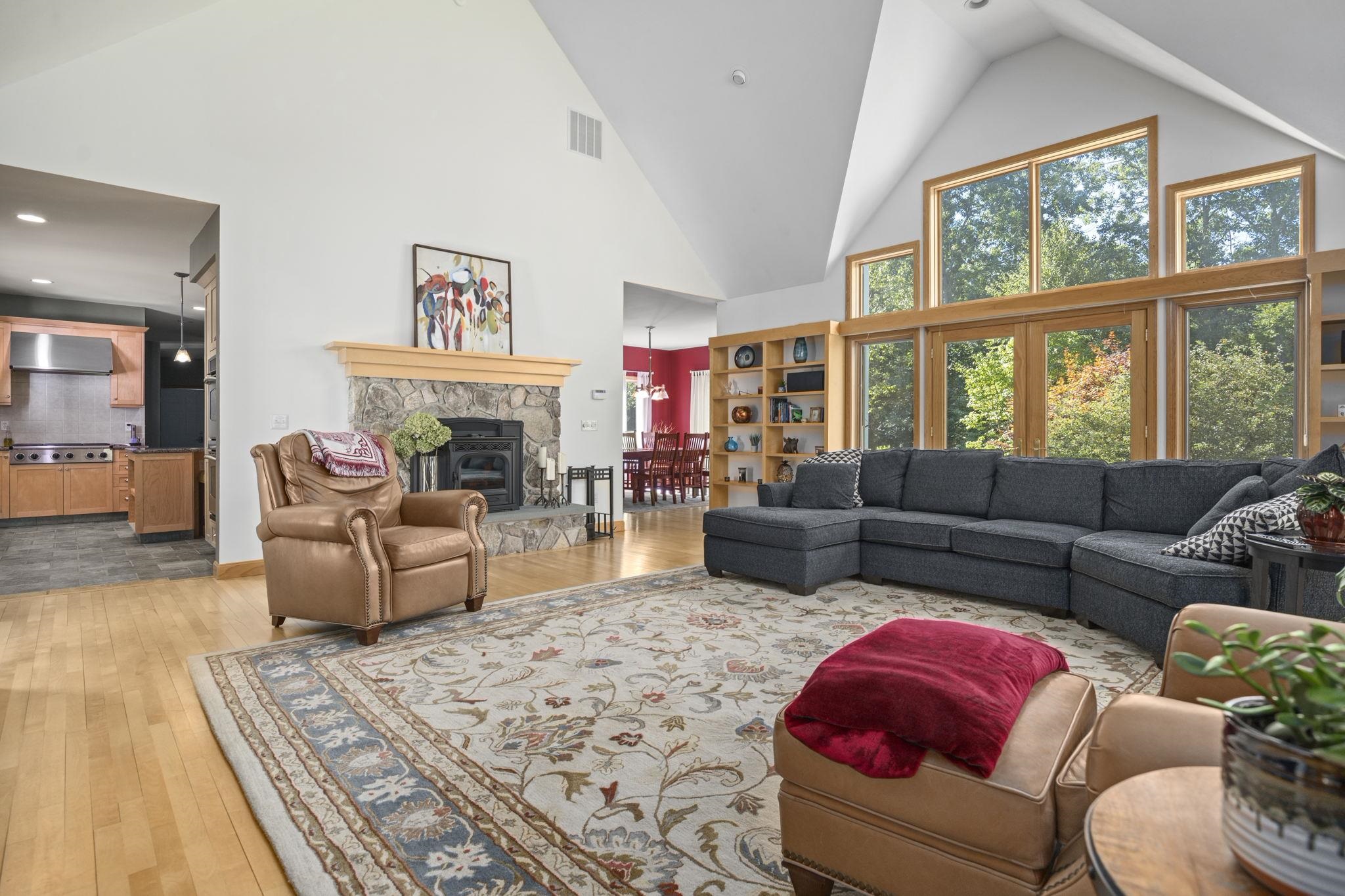 51 Willow Road East Kingston, NH 03827 - Photo 7 of 40