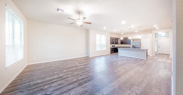 $2,200 | 3032 Stonebriar Court, Conroe, TX 77301