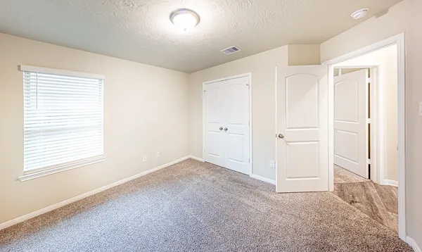$2,200 | 3032 Stonebriar Court, Conroe, TX 77301