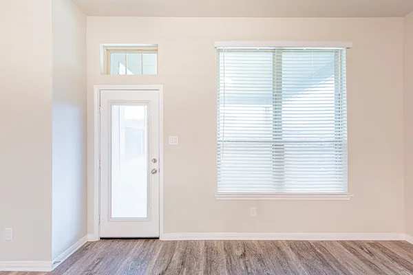 $2,200 | 3032 Stonebriar Court, Conroe, TX 77301