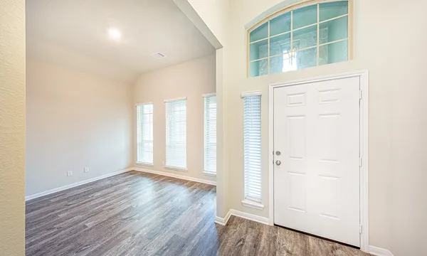 $2,200 | 3032 Stonebriar Court, Conroe, TX 77301