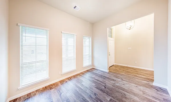 $2,200 | 3032 Stonebriar Court, Conroe, TX 77301