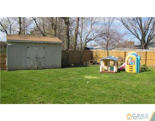 5 Kendall Road Kendall Park, NJ 08824 - Photo 22 of 25 Gallery Image 22