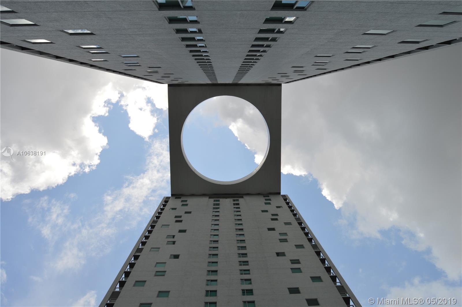 500 Brickell Avenue, Unit 2007 Miami, FL 33131 - Photo 15 of 16