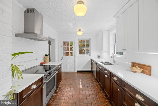 $1,225,000 | 166 Duke Of Gloucester Street, Annapolis, MD 21401