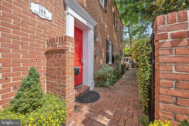$1,225,000 | 166 Duke Of Gloucester Street, Annapolis, MD 21401