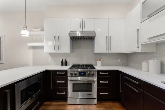 $1,795,000 | 1471 Beacon Street, Unit 7, Brookline, MA 02446