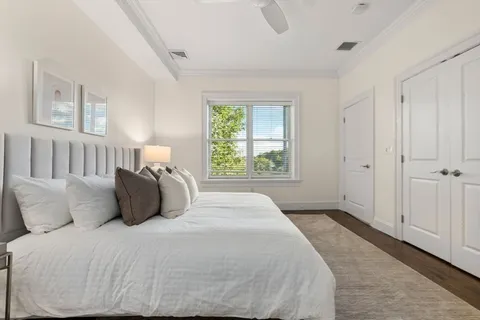 $1,795,000 | 1471 Beacon Street, Unit 7, Brookline, MA 02446