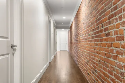 $1,795,000 | 1471 Beacon Street, Unit 7, Brookline, MA 02446