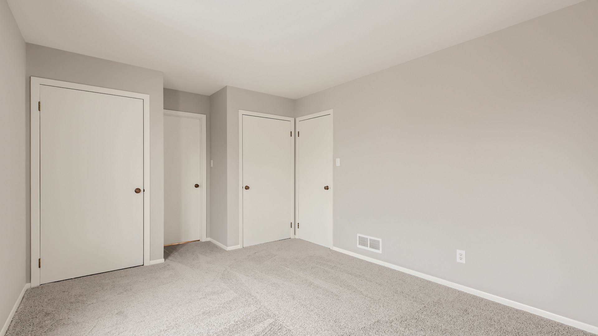 17 Windgate Court Streamwood, IL 60107 - Photo 14 of 28 a view of an empty room