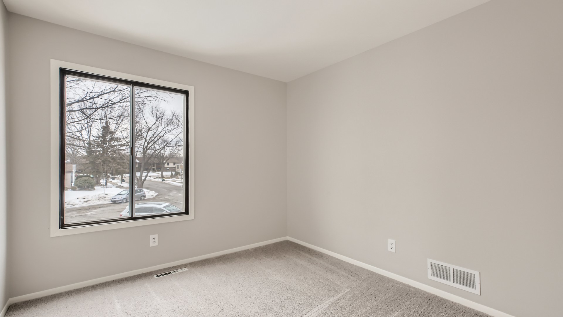 17 Windgate Court Streamwood, IL 60107 - Photo 16 of 28 an empty room with windows