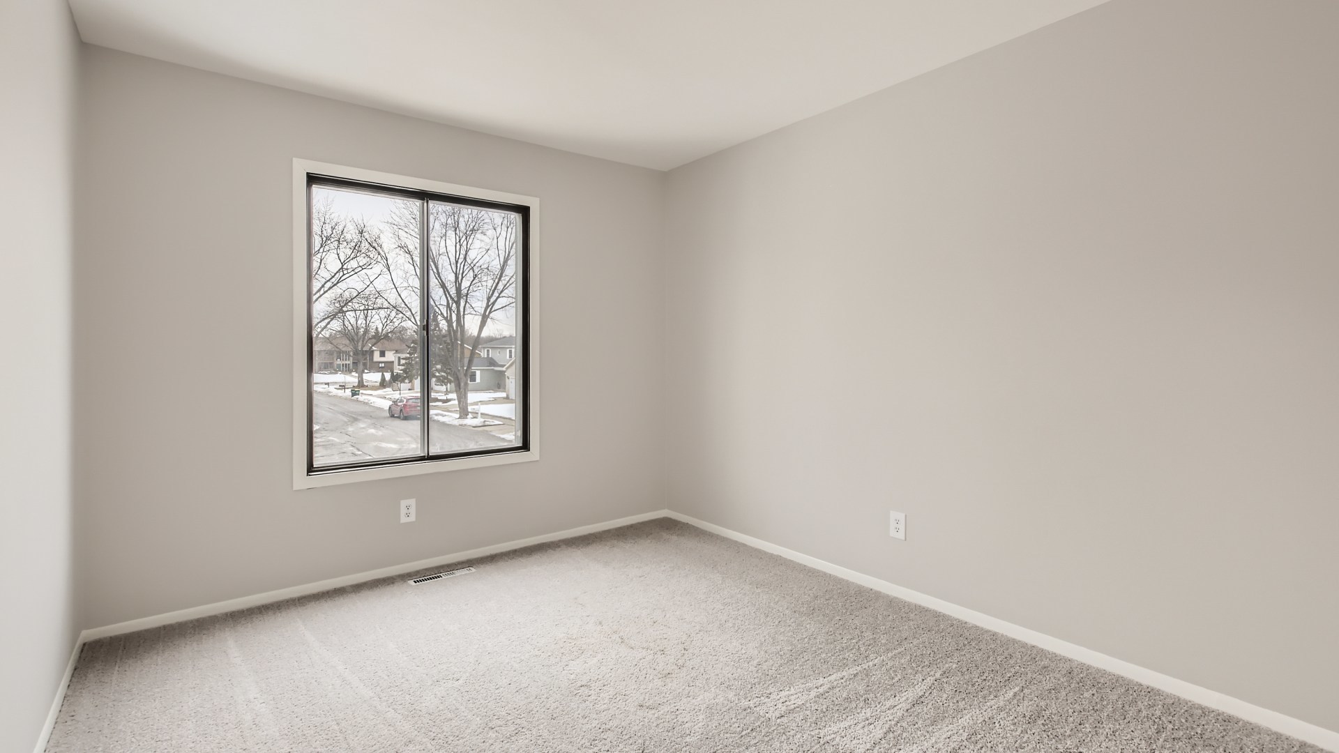 17 Windgate Court Streamwood, IL 60107 - Photo 18 of 28 an empty room with windows